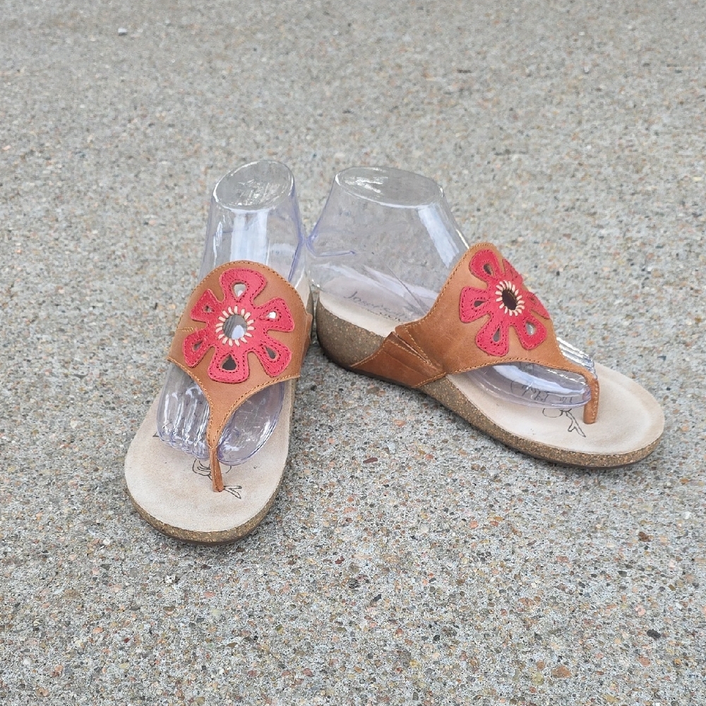 Josef Seibel Natalya 09 Leather Flip Flop Thong Sandals  Floral Detail Size 39